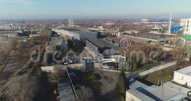 现代工厂俯视，工业外观，大型美丽工厂俯视